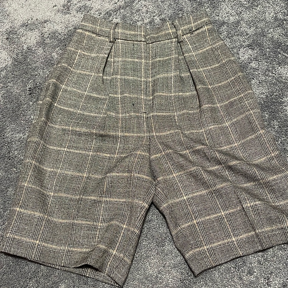 Express Short Slacks